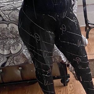 CRYSTAL GV SIGNATURE LEGGINGS-TAKING OFFERS!!🖤